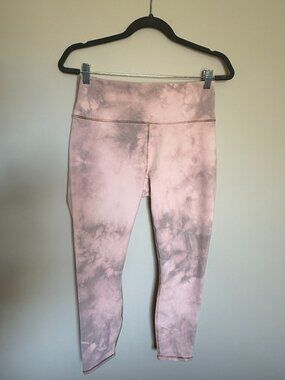Fabletics PowerHold Leggings Womens Large L NWT High Waisted 7/8 Pink Tie Dye